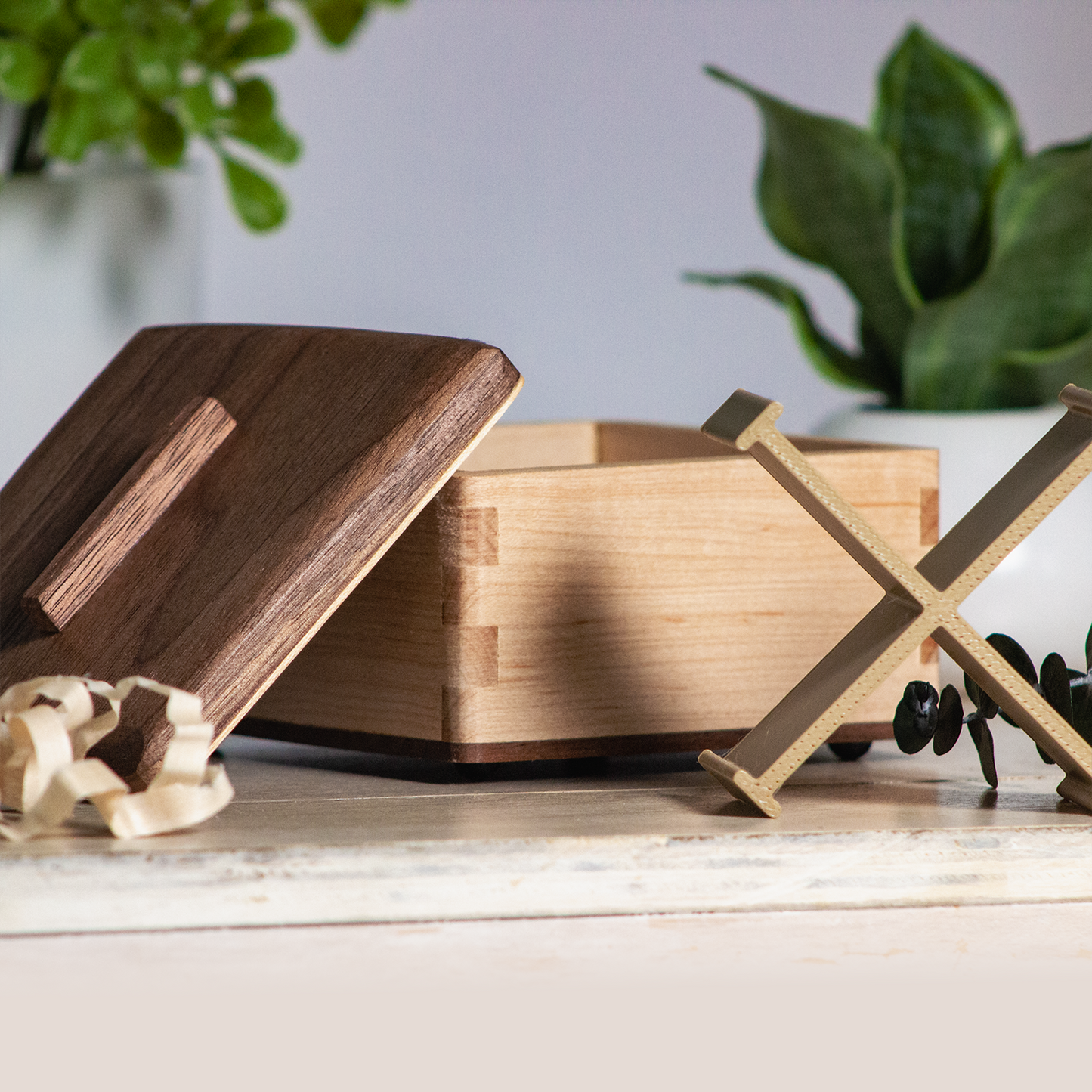 Desktop Organizer & Sticky Note Holder