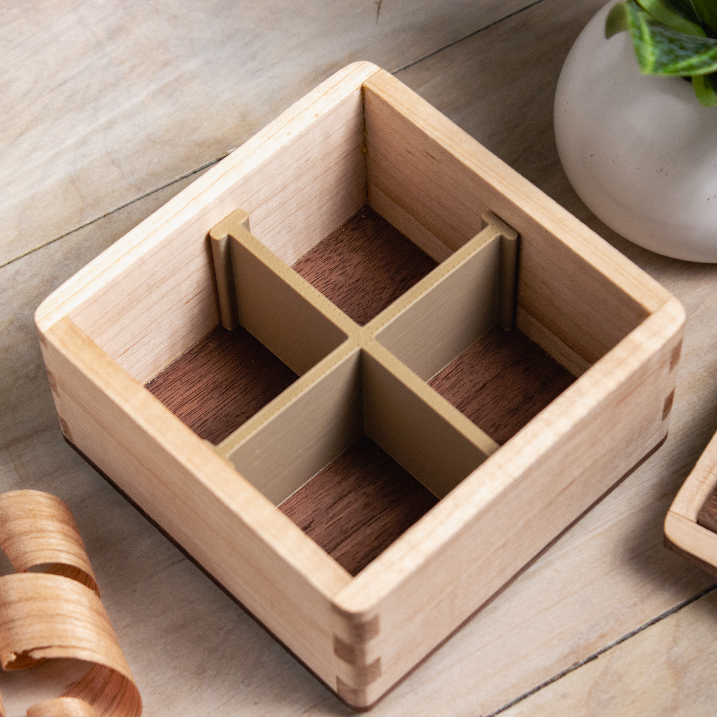 Desktop Organizer & Sticky Note Holder
